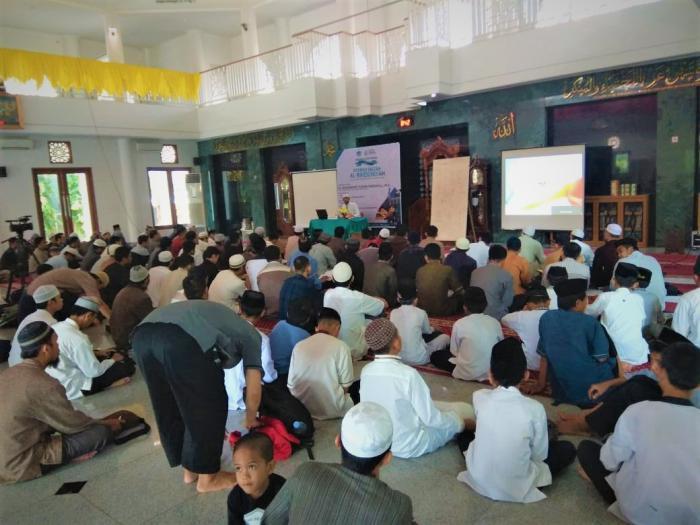 Kajian Islam Ilmiyah Al-Manzhumah Al-Baiquniyyah Menghadirkan Direktur STIBA Makassar