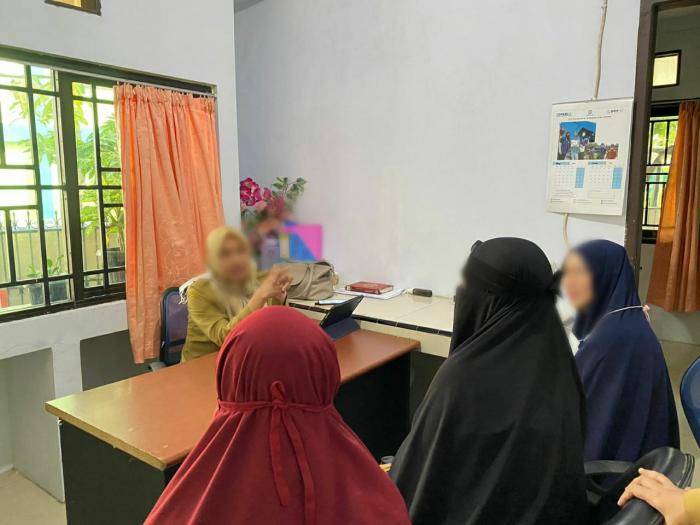 Jalin Silaturahmi, Muslimah Wahdah Makassar Berkunjung Ke Dinas Pemberdayaan Perempuan dan Perlindungan Anak