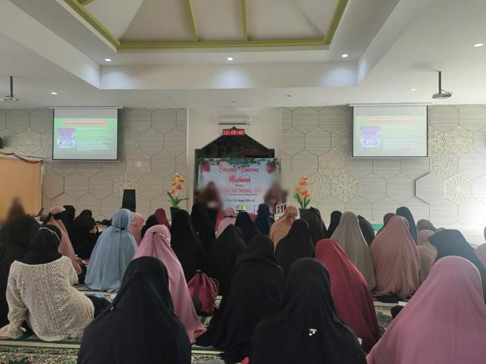 Muslimah Wahdah Makassar Gelar Daurah Pranikah